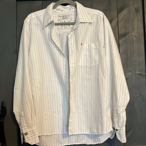 Quicksilver Men’s long sleeve button down shirt size Medium